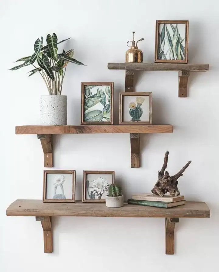 رف خشب جداري صنوبر ريفي متوفر بثلاثة أحجام للديكور