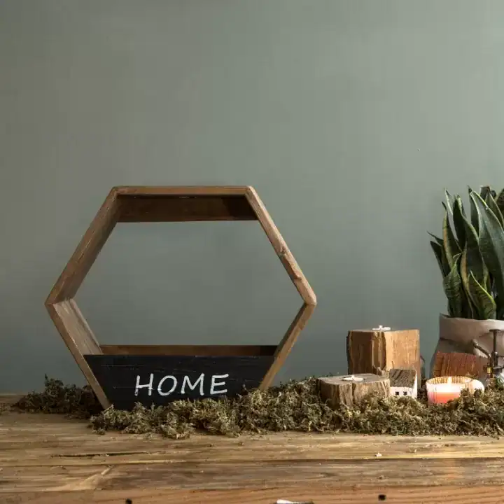 رف خشب سداسي صنوبر قاعدة سوداء عمق 17 سم للديكور