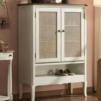 دولاب أحذية بأبواب مدمجة من الرتان الطبيعي وسطح خشبي من البلوط - لون أبيض