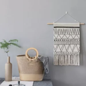 تعليقة مكرميه لتزين الجدار