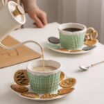 صحن كوكيز سيراميك بني لتقديم الحلى والبسكويت