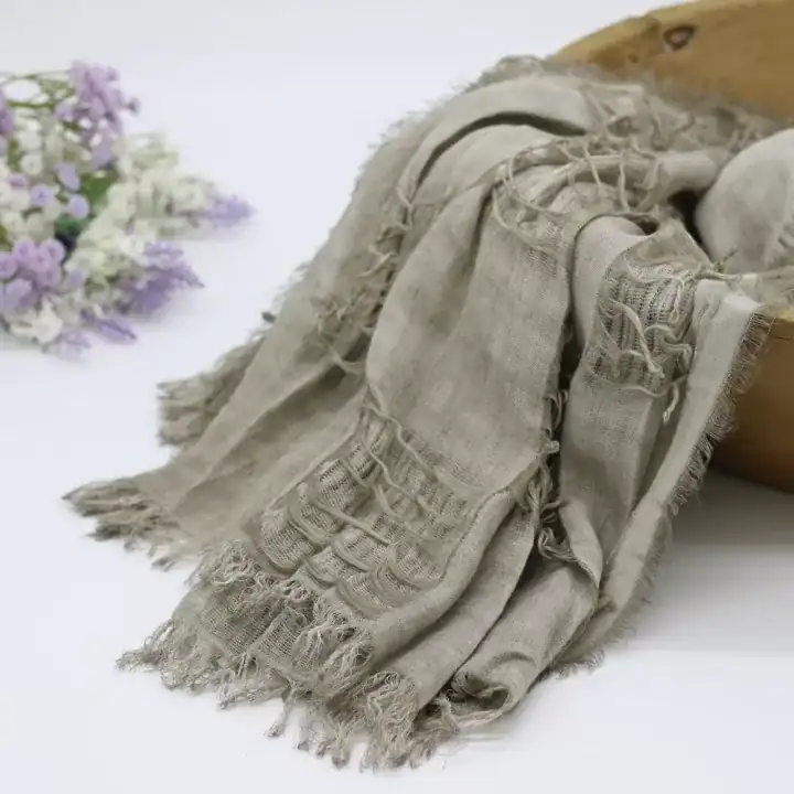 لفة قماش قطن وشيفون لتصوير المواليد لون رمادي فاتح بنتوءات مربعة