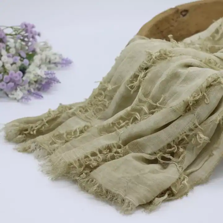 لفة قماش قطن وشيفون لتصوير المواليد لون زيتي فاتح ميرمية بنتوءات مربعة