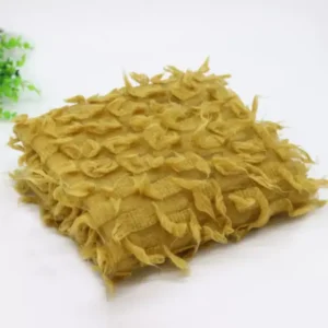 لفة قماش لتصوير المواليد لون خردلي بنتوءات قماشية بارزة