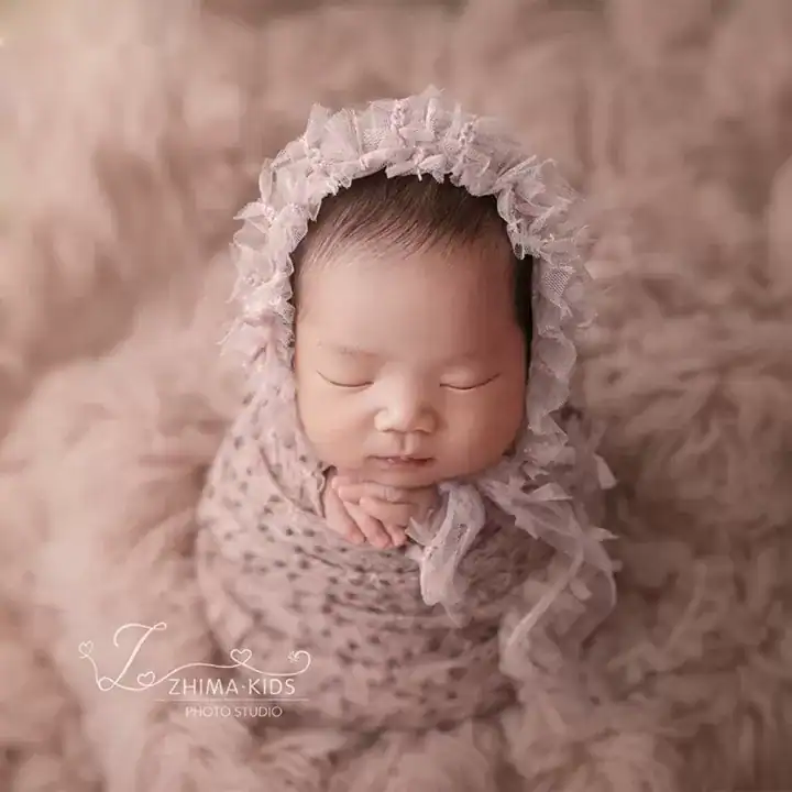 لفة قماش ستريتش لتصوير المواليد لون موف مغبر بنفسجي بنقاط صوفية