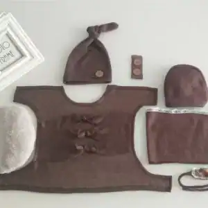 طقم ملابس تصوير مواليد 6 قطع لون بني غامق شوكولاتة قميص وقبعة ومخدة