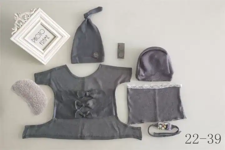 طقم ملابس تصوير مواليد أولاد 6 قطع لون رمادي غامق قميص وقبعة ومخدة