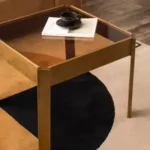 طاولة خدمة ذهبية