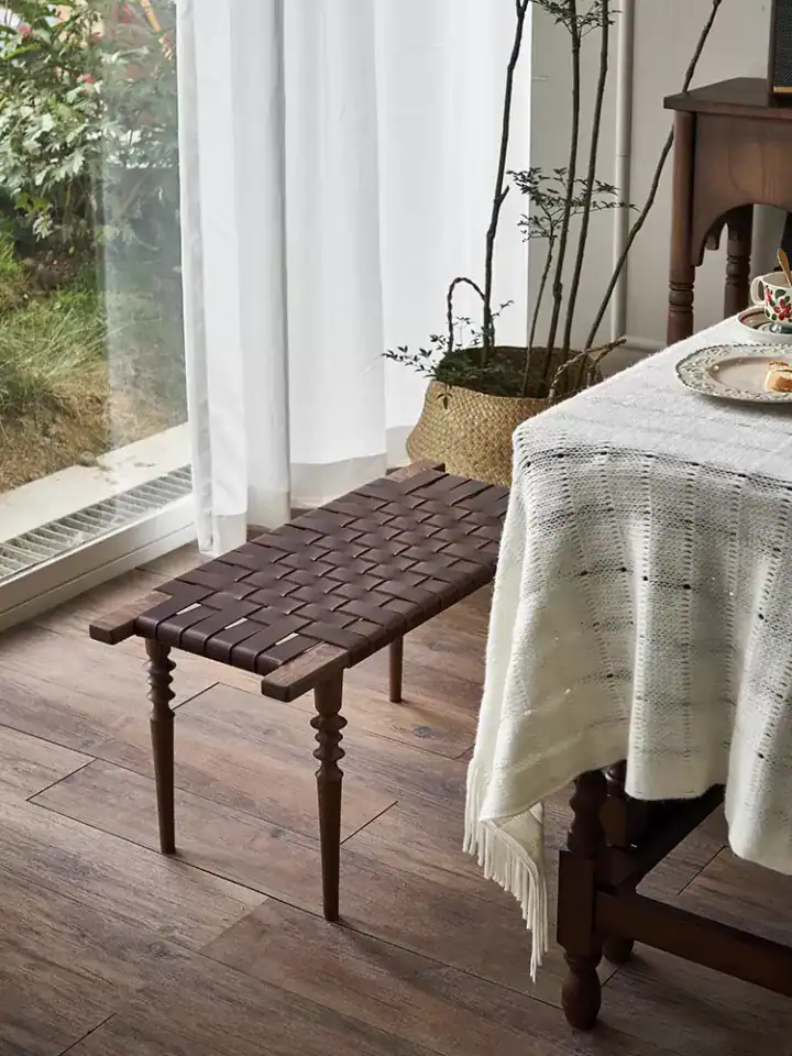 كرسي بانش بني