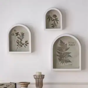 طقم لوحات جدارية ثلاث قطع بتصميم مقوس ورسومات نباتية ترابية مع إطار خشبي أبيض لديكور المنازل المودرن