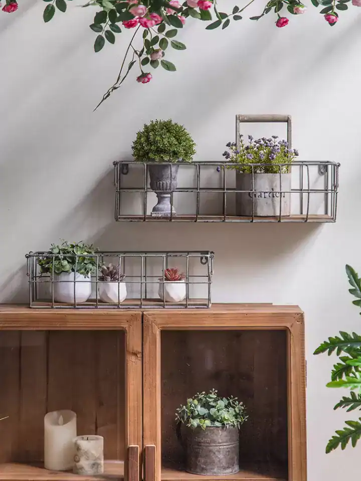 سلة تخزين جدارية معدنية بقاعدة خشبية للمطبخ والحمام