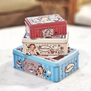 طقم علب كوكيز فنتج معدنية مكون من 3 قطع مستطيلة برسومات السبعينات وألوان الباستيل لحفظ المخبوزات والحلويات