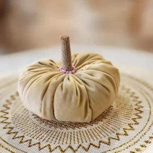 يقطين من قماش المخمل الفاخر - مقاس 13 سم