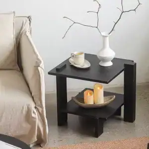 طاولة جانبية سوداء