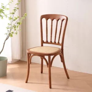 كرسي خشب رتان