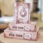 طقم 3 صناديق خشبية على شكل كتب قديمة مغلفة بالجلد بتصميم نيويورك فيكتوري وردي معتق للديكور والتخزين