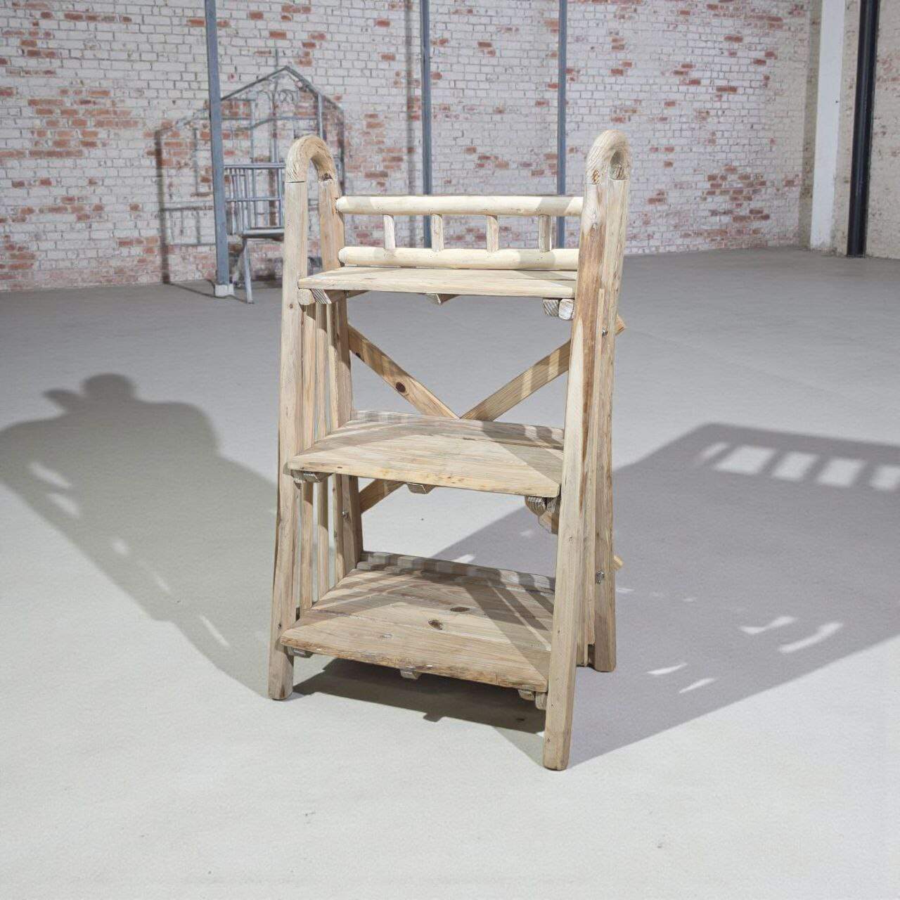 ستاند رفوف خشب طبيعي 3 ادوار للنباتات والاحذية