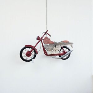 لوحة جدارية معدنية تصميم دراجة نارية كلاسيكية باللون الأحمر والخشبي ديكور صناعي