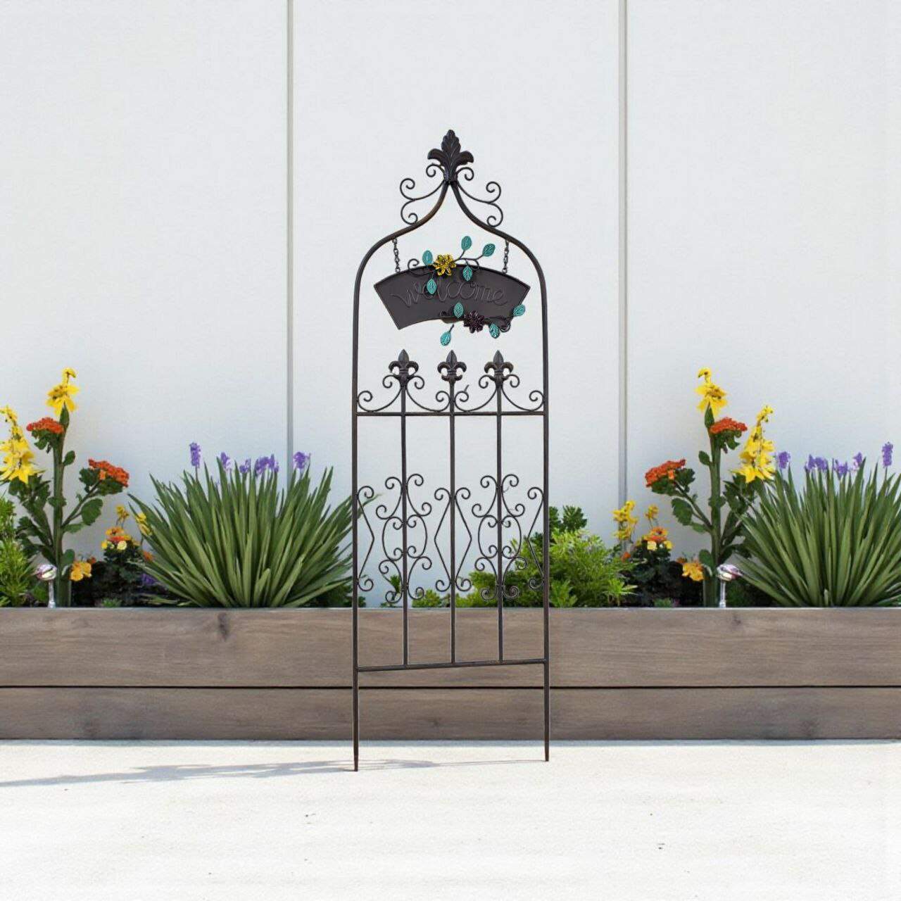 سياج حديد مشغول للحديقة بعبارة Welcome وتصميم ملكي مقوس مزخرف
