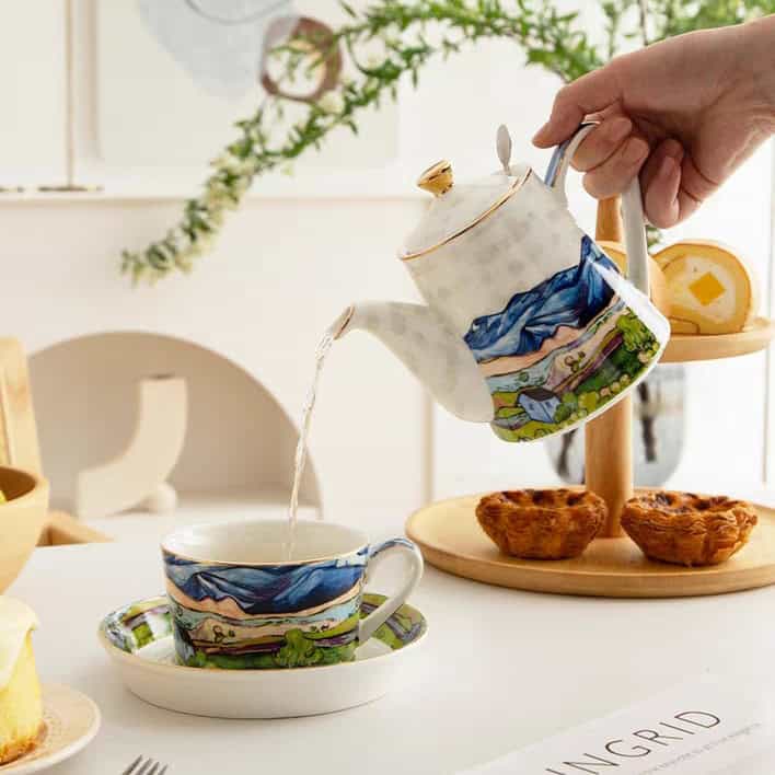 طقم شاي لندن بوتري لشخصين ابريق وكوبين وصحنين رسم مناظر طبيعية
