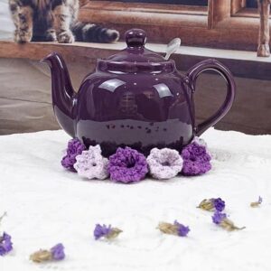 ابريق شاي مفرد ماركة London Pottery لون بنفسجي غامق باذنجاني مع زهور اللافندر