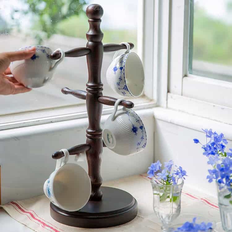 حامل اكواب شاي خشبي عامودي لون بني غامق بتصميم فرنسي يتسع لستة اكواب