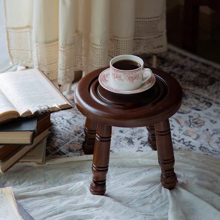 ستول كرسي خدمة خشبي دائري صغير لون بني غامق للديكور والنباتات