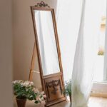 مرآة ارضية ستاند خشب طبيعي تصميم فرنسي كلاسيك لغرف النوم والملابس