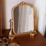 مرآة طاولة متحركة اطار ذهبي فنتج للتسريحة والمكياج