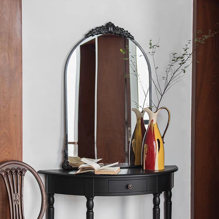 مرآة جدارية بإطار أسود أو بني – تصميم أنيق للمداخل والصالونات