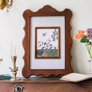 لوحة فنية جدارية اطار خشب مموج رسمة ارنب وفراشة لغرف الاطفال